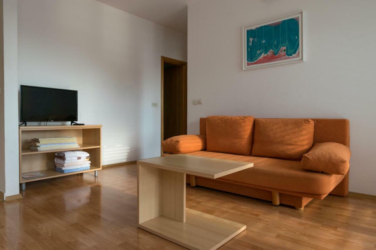 House Vera Apartman Baška Voda Kültér fotó