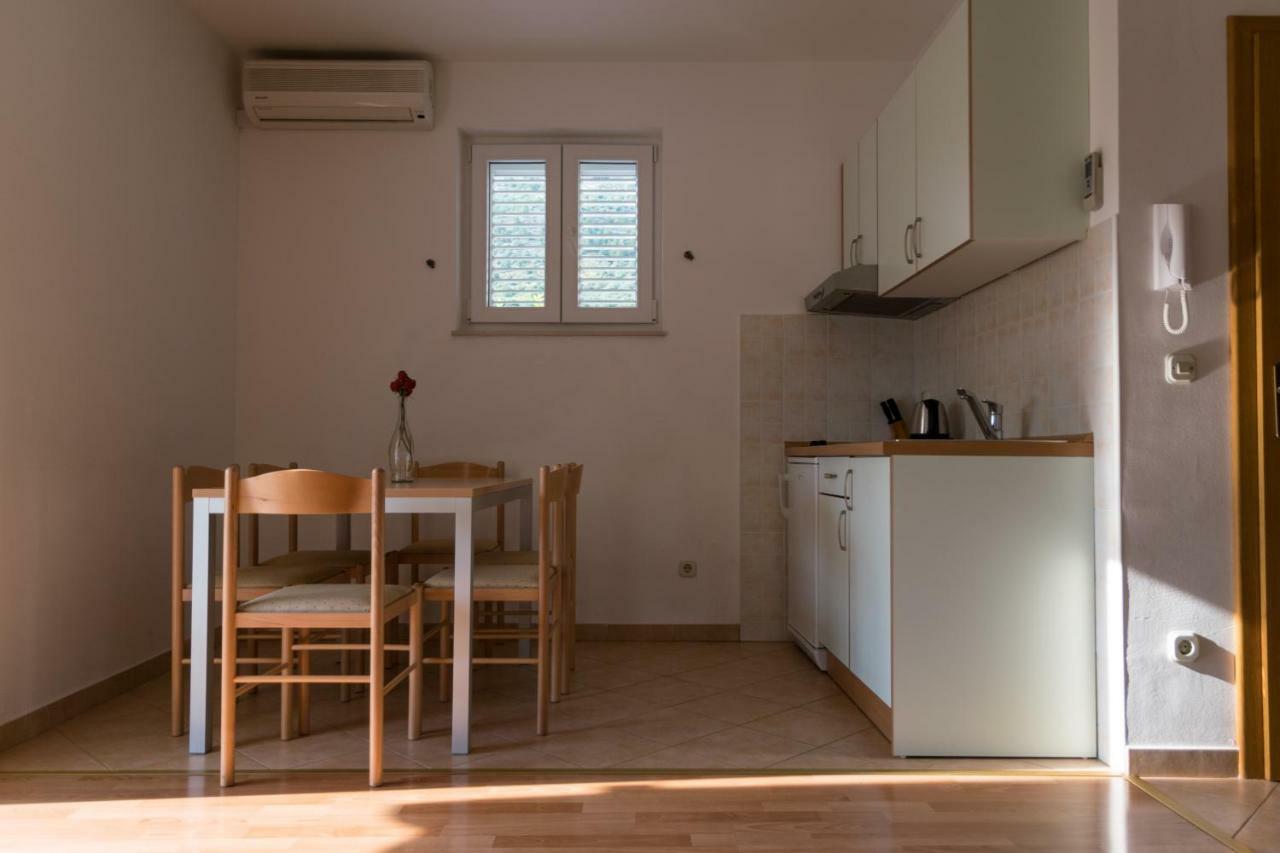 House Vera Apartman Baška Voda Kültér fotó