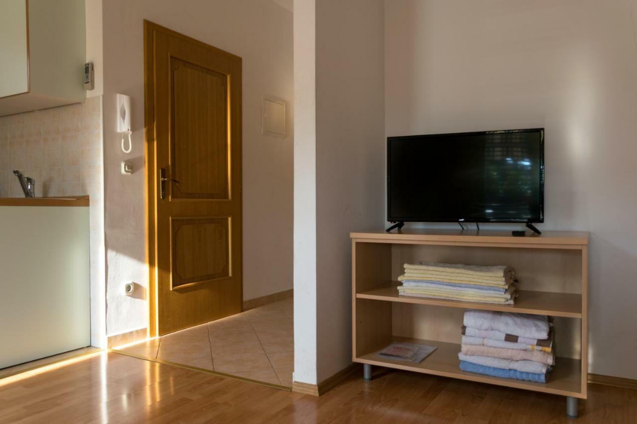 House Vera Apartman Baška Voda Kültér fotó